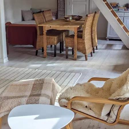 Gemuetliches Reetdachhaus Mit Kaminofen Hostel *