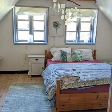 Gemuetliches Reetdachhaus Mit Kaminofen אכסניה *