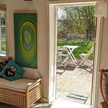 Gemuetliches Reetdachhaus Mit Kaminofen Ribe